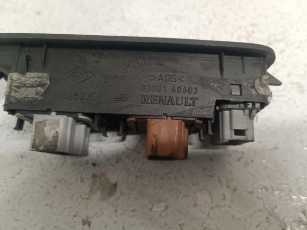 BOUTON LEVE VITRE RENAULT - Vue 3